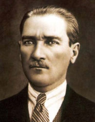 Puzzle mit Mustafa Kemal Atatürk